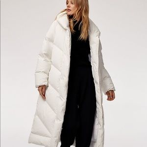 Aritzia duvet puffer jacket